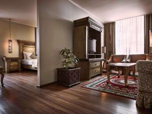 The Royal Surakarta Heritage - Handwritten Collection,Surakarta>>Grogol,5 star