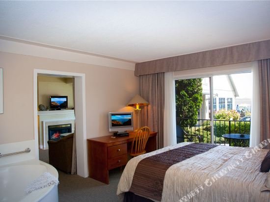 sidney waterfront inn and suites