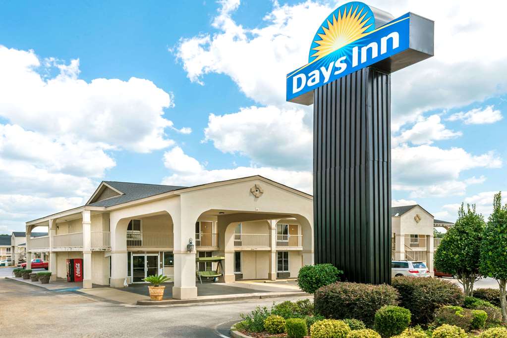 days inn by wyndham shorter