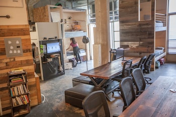 podshare hostel