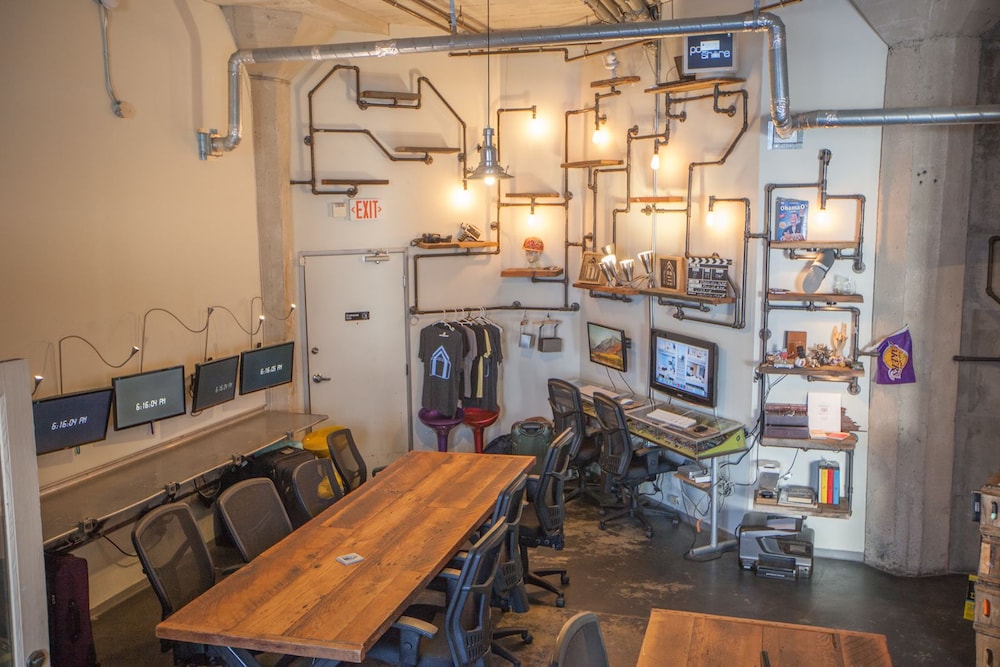podshare hostel