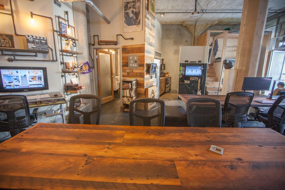 podshare hostel