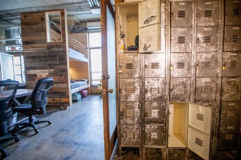 podshare hostel