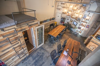 podshare hostel