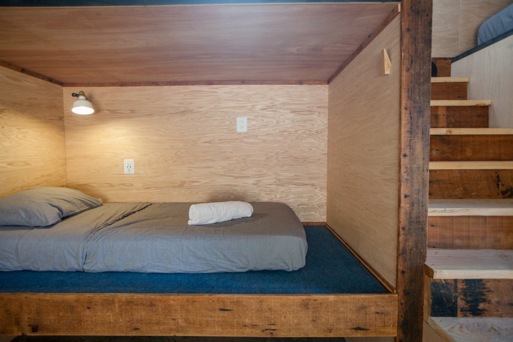 podshare hostel
