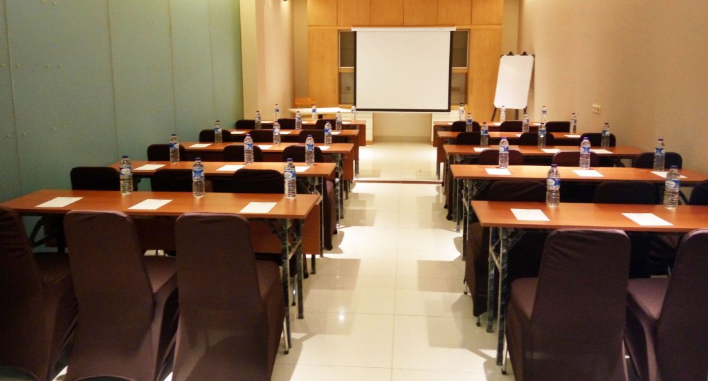 hotel 88 kedoya jakarta