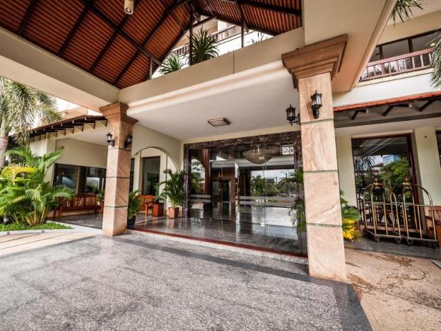 smiling hotel