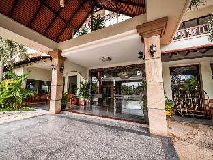 smiling hotel