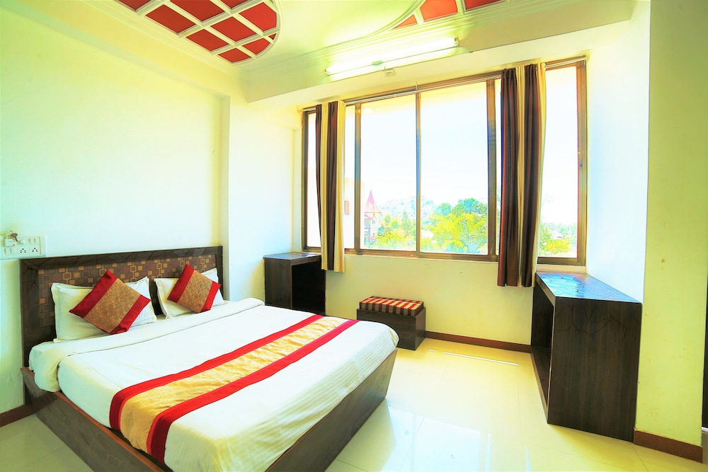 hotel abu grand
