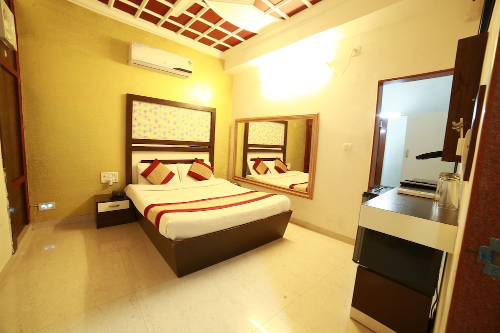 hotel abu grand