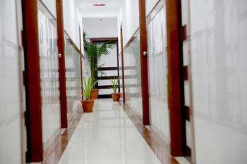 hotel abu grand