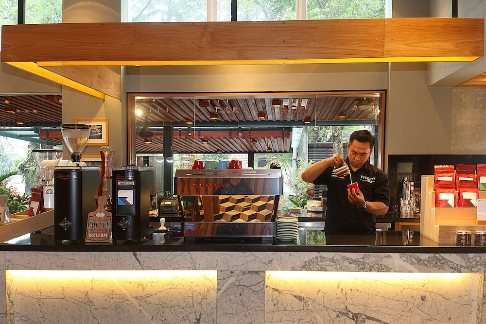 ivory hotel bandung