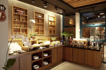 ivory hotel bandung