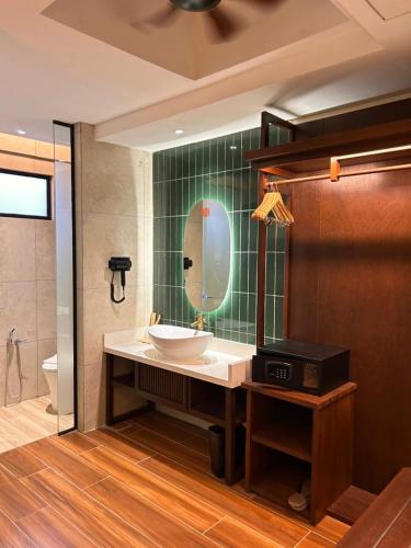 hilton garden inn kota kinabalu tuaran