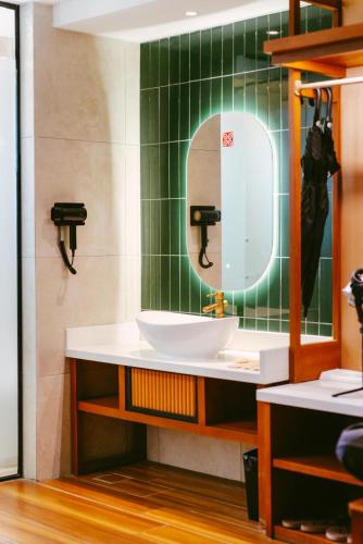 hilton garden inn kota kinabalu tuaran