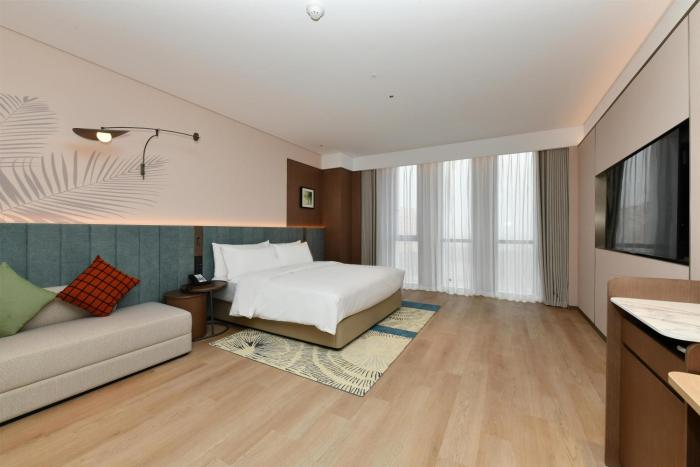 hilton garden inn zhoukou chuanhui