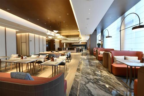 hilton garden inn zhoukou chuanhui