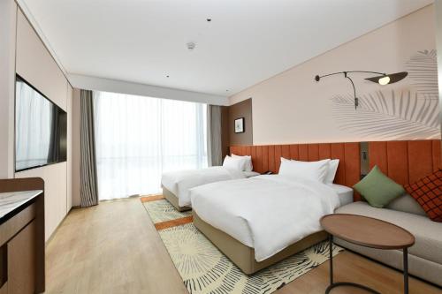 hilton garden inn zhoukou chuanhui