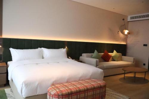 hilton garden inn zhoukou chuanhui