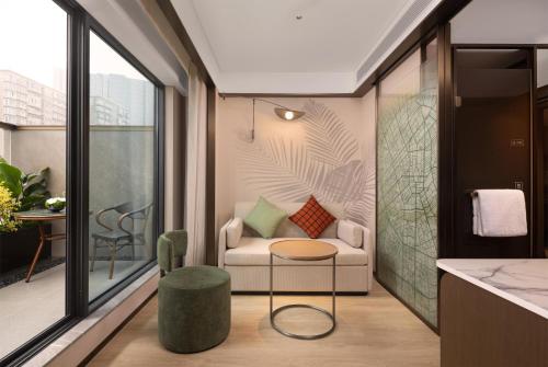 hilton garden inn chengdu huaxi wuhou shrine