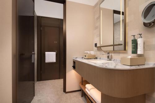 hilton garden inn chengdu huaxi wuhou shrine