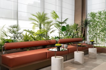Hilton Garden Inn Dali Erhai Park,,4 star
