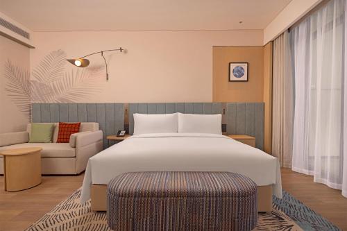 hilton garden inn huangshi dinosaur wonderland