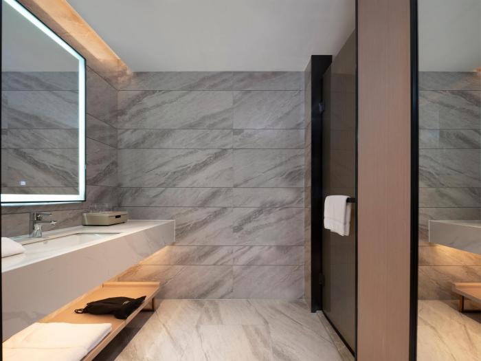hilton garden inn guilin diecai li river