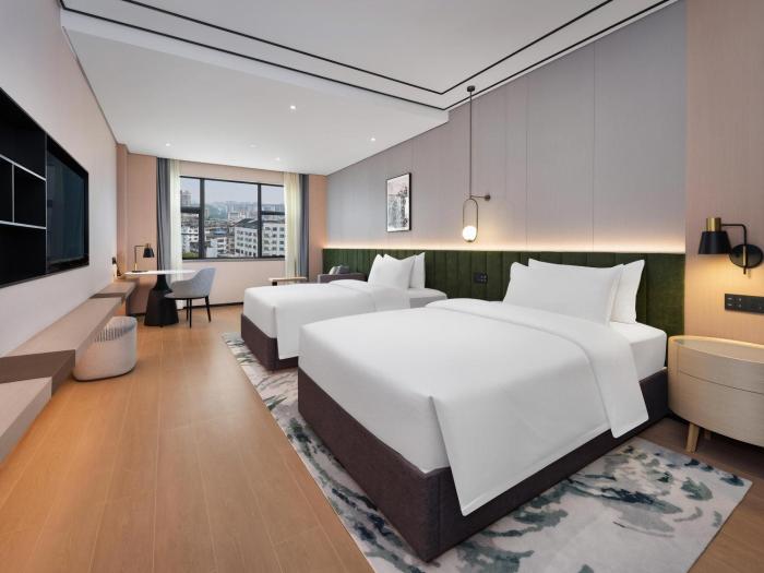 hilton garden inn guilin diecai li river