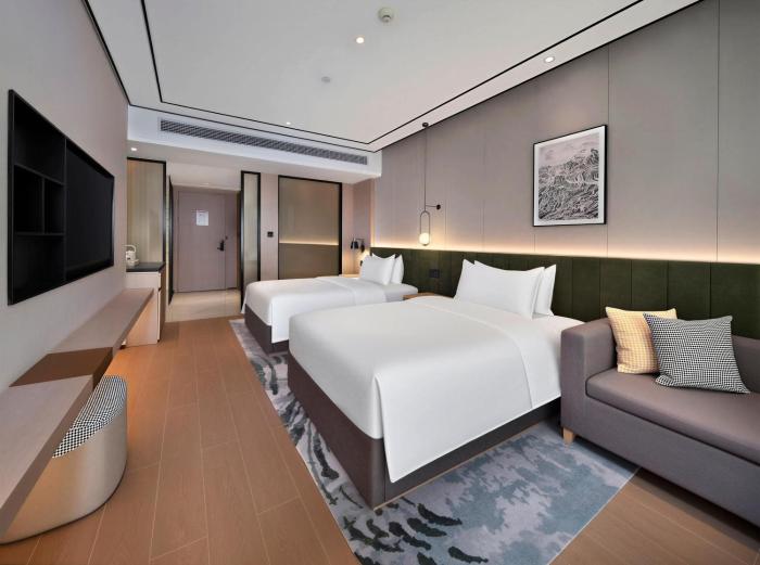 hilton garden inn guilin diecai li river