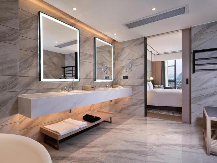 hilton garden inn guilin diecai li river