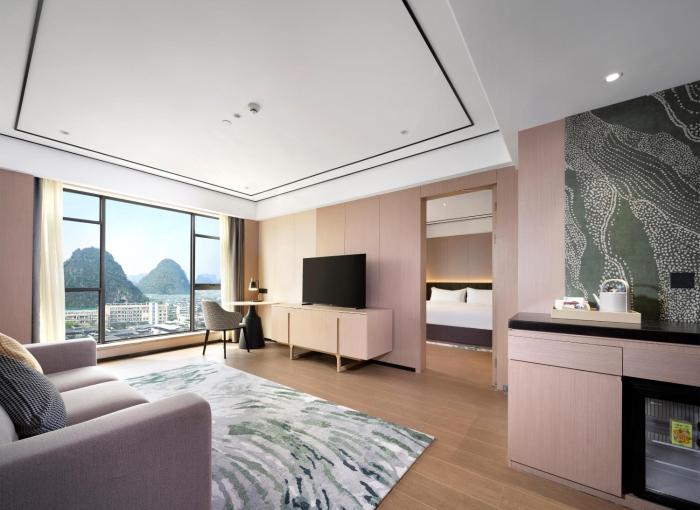 hilton garden inn guilin diecai li river