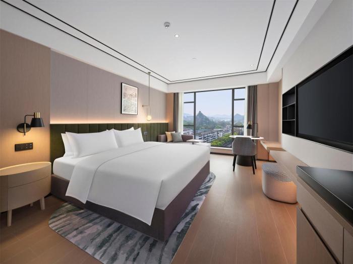 hilton garden inn guilin diecai li river