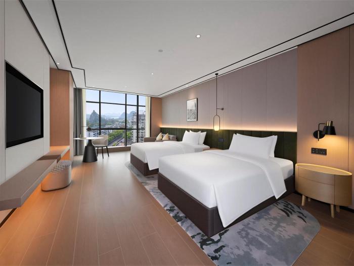 hilton garden inn guilin diecai li river