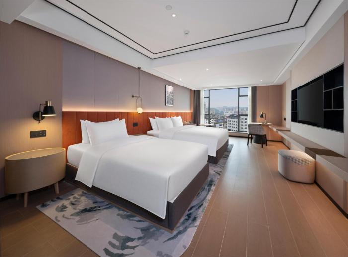 hilton garden inn guilin diecai li river
