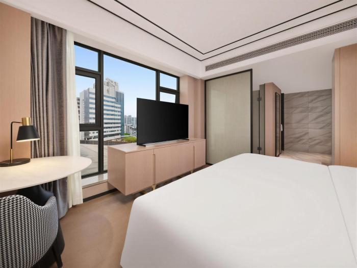hilton garden inn guilin diecai li river