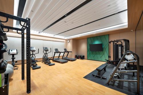 hilton garden inn guilin diecai li river