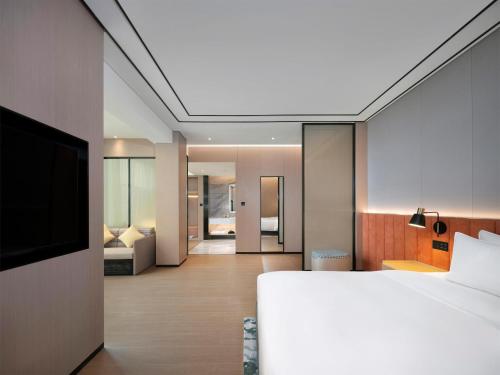 hilton garden inn guilin diecai li river