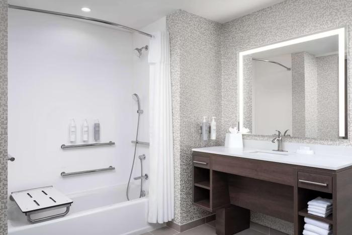 home2 suites by hilton lafayette i 10