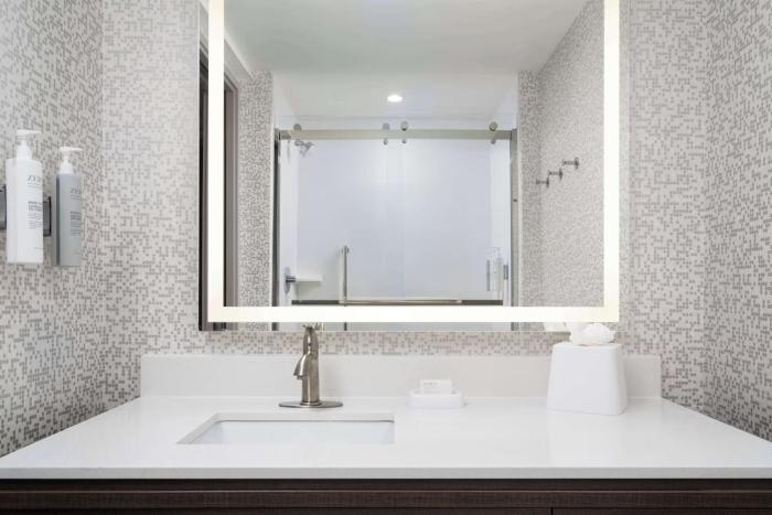 home2 suites by hilton lafayette i 10