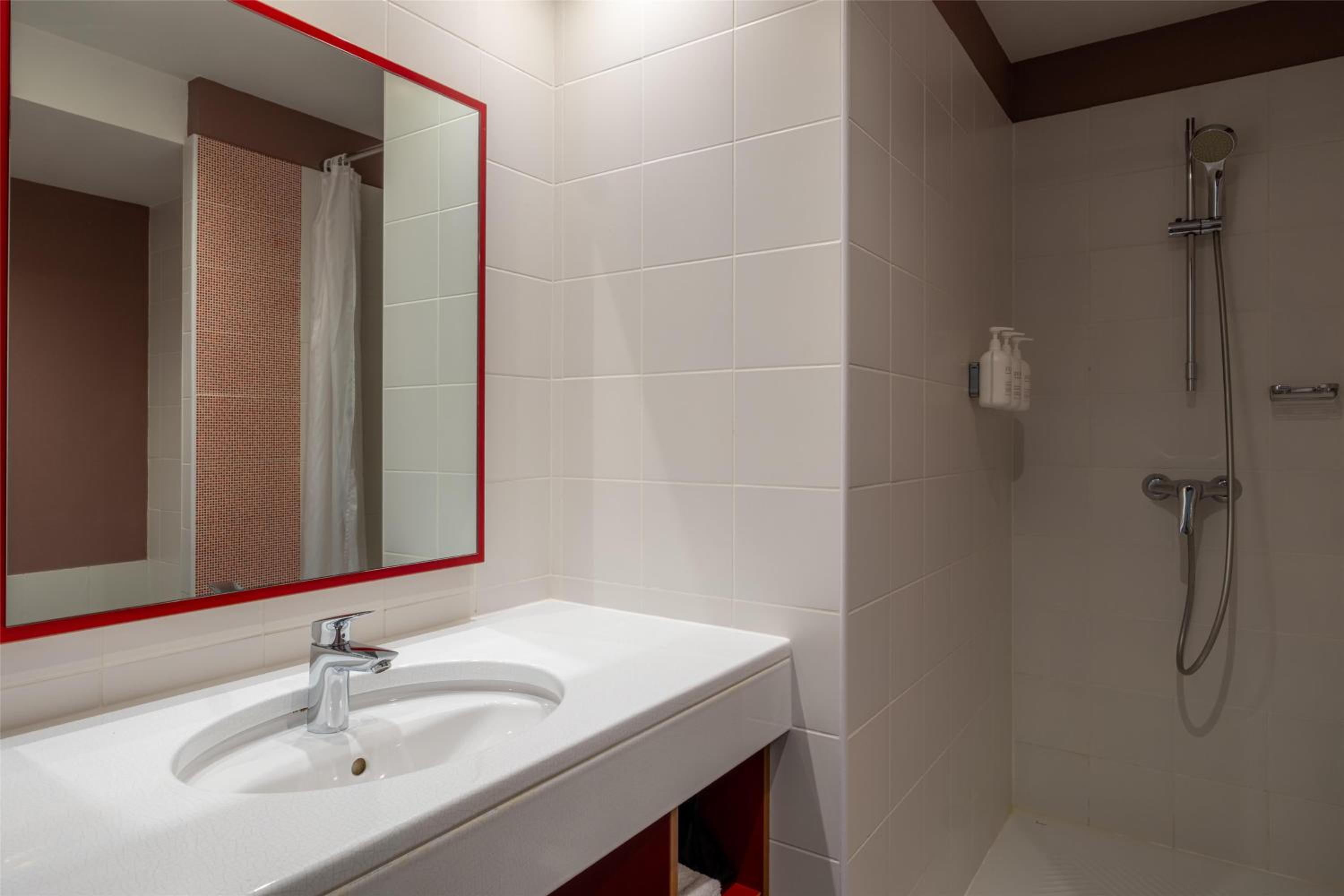 spark by hilton lyon ouest