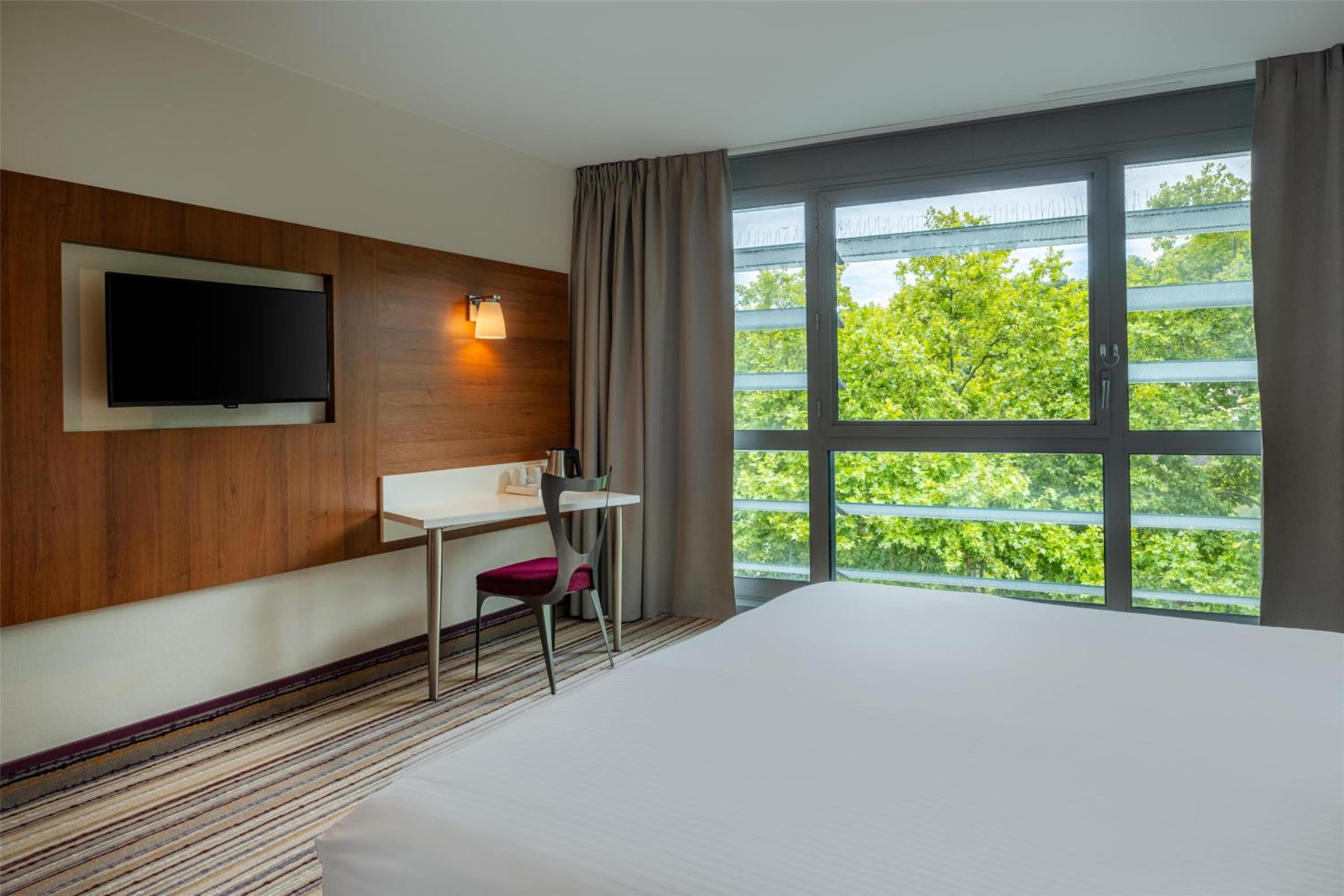 spark by hilton lyon ouest
