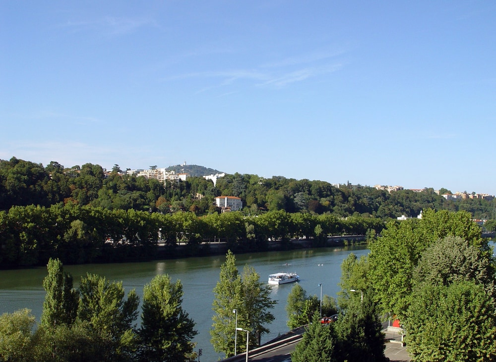 spark by hilton lyon ouest