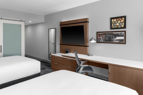 doubletree by hilton midland west loop i 250