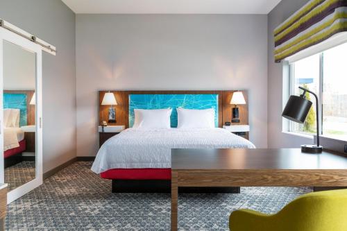 Hampton Inn By Hilton East Peoria,,3 star
