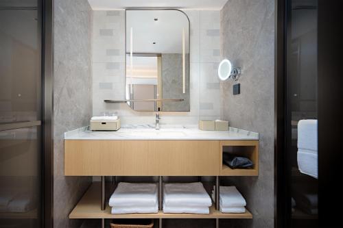 hilton garden inn shenzhen luohu port