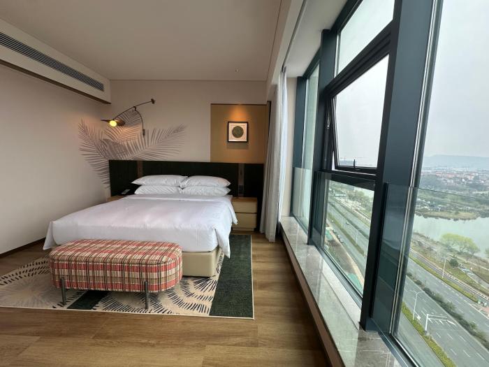 hilton garden inn ningguo chengxi lake