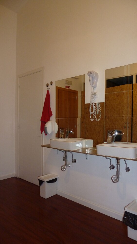 lisbon destination hostel