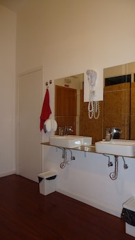 lisbon destination hostel