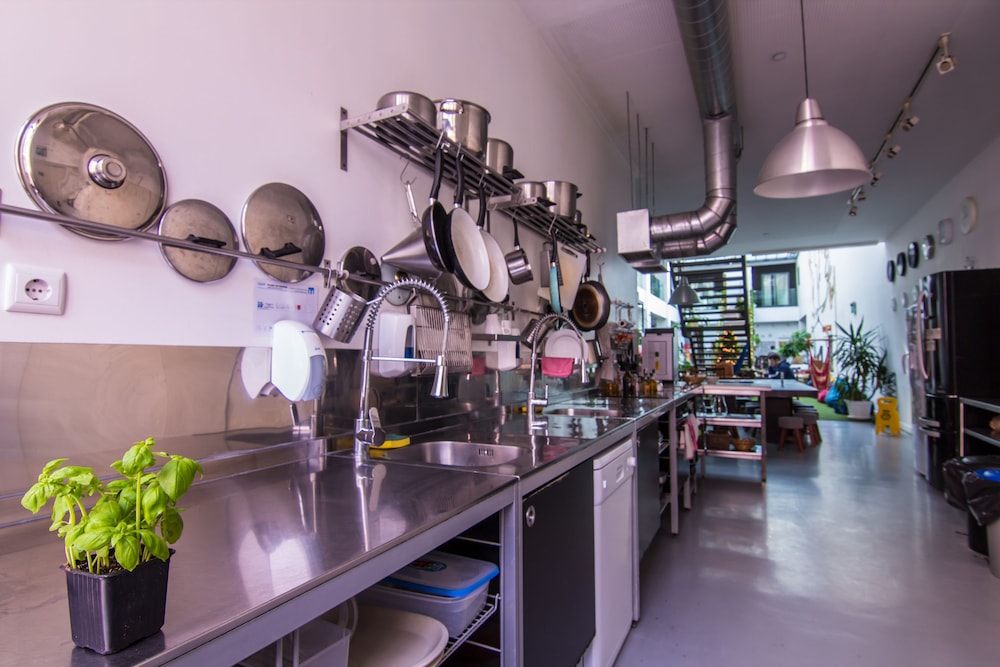 lisbon destination hostel